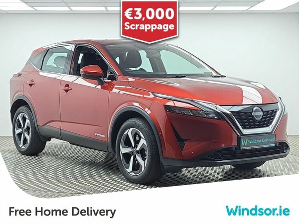 Nissan Qashqai MPV, Petrol Hybrid, 2024, Red