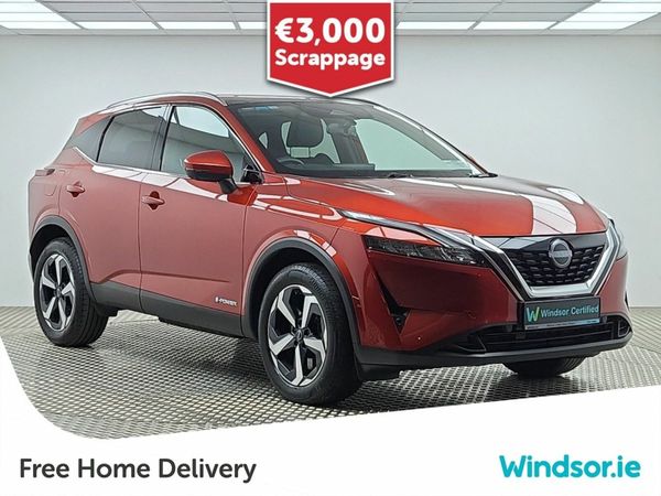 Nissan Qashqai MPV, Petrol Hybrid, 2023, Red
