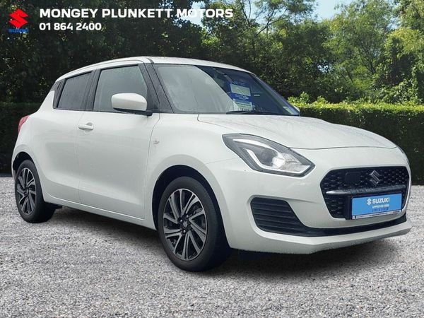 Suzuki Swift Hatchback, Petrol, 2022, White