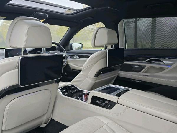 BMW 7-Series Saloon, Petrol Plug-in Hybrid, 2017, Grey