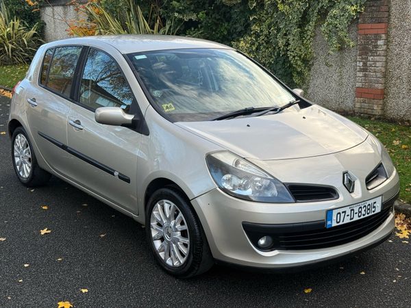 Renault Clio Hatchback, Petrol, 2007, Gold