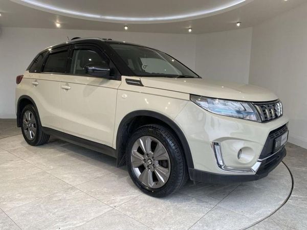 Suzuki Vitara SUV, Petrol Hybrid, 2023, Beige