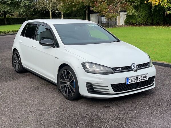 Volkswagen Golf Hatchback, Diesel, 2014, White