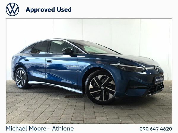 Volkswagen ID.7 Hatchback, Electric, 2025, Blue