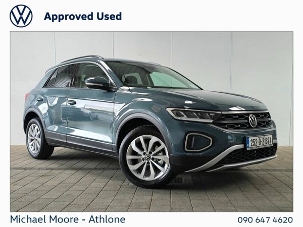 Volkswagen T-Roc SUV, Diesel, 2025, Blue