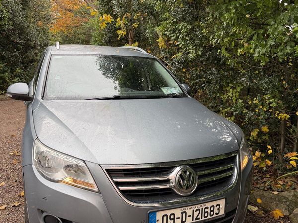 Volkswagen Tiguan SUV, Diesel, 2009, Grey