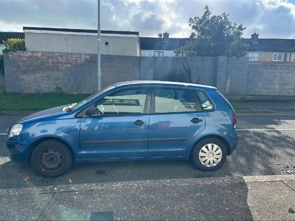 Volkswagen Polo Hatchback, Petrol, 2007, Blue