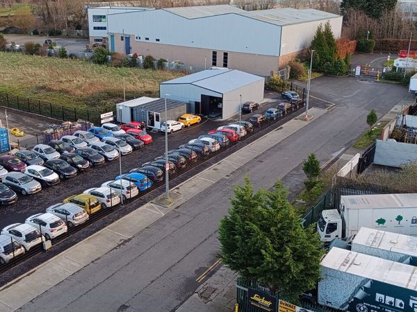 BMW 5-Series Saloon, Petrol, 2012, White