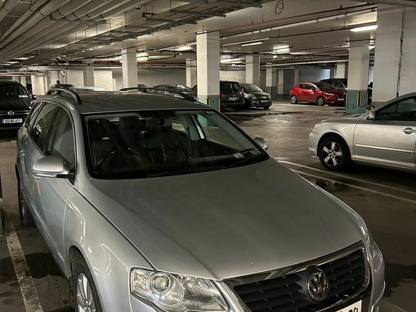 Volkswagen Passat Estate, Diesel, 2008, Silver