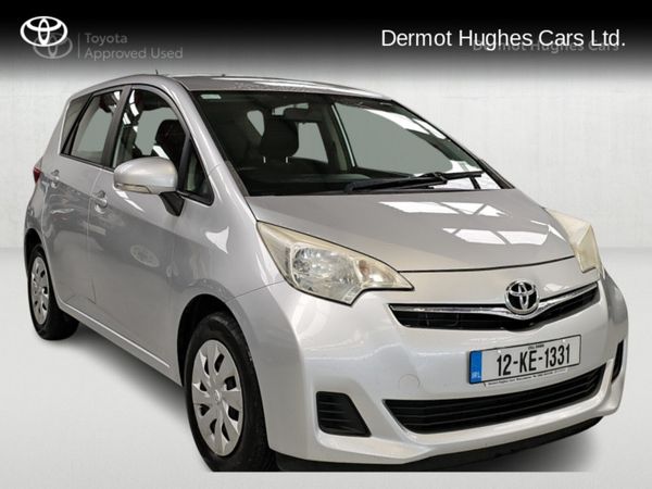 Toyota Verso MPV, Petrol, 2012, Silver