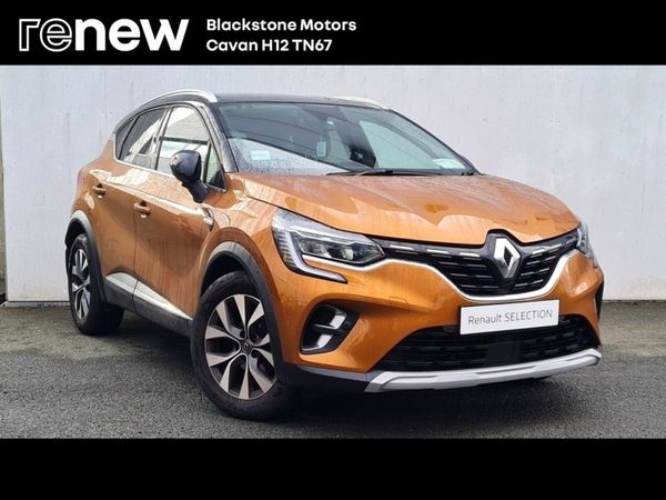 Renault Captur Hatchback, Petrol, 2022, Orange
