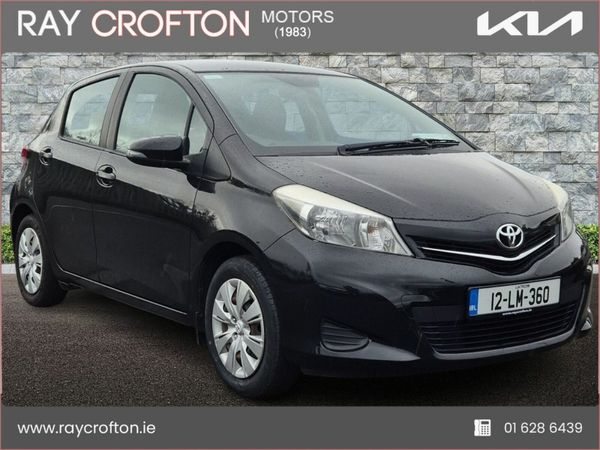 Toyota Yaris Hatchback, Petrol, 2012, Black