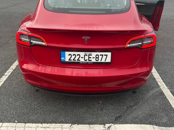 Tesla Model 3 Saloon, Electric, 2022, Red