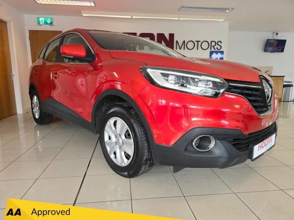 Renault Kadjar SUV, Petrol, 2017, Red