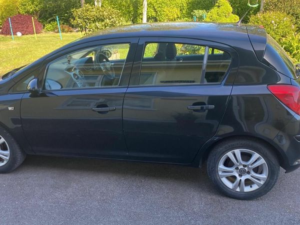 Opel Corsa Hatchback, Diesel, 2014, Black