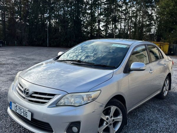 Toyota Corolla Saloon, Diesel, 2012, Silver