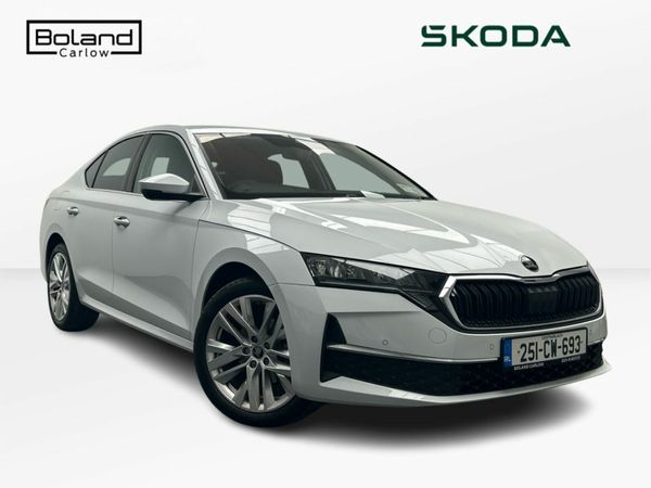 Skoda Octavia Saloon, Petrol, 2025, White