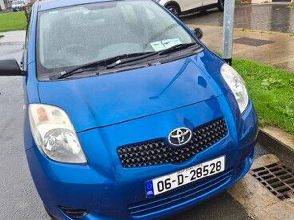 Toyota Yaris Hatchback, Petrol, 2006, Blue