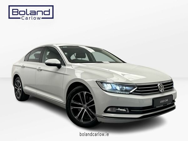 Volkswagen Passat Saloon, Diesel, 2019, White