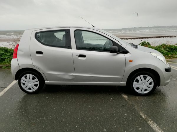 Nissan Pixo Hatchback, Petrol, 2011, Silver