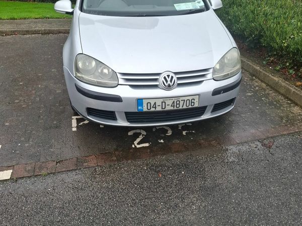 Volkswagen Golf Hatchback, Petrol, 2004, Silver