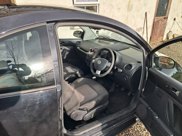 Volkswagen Beetle Hatchback, Diesel, 2006, Black