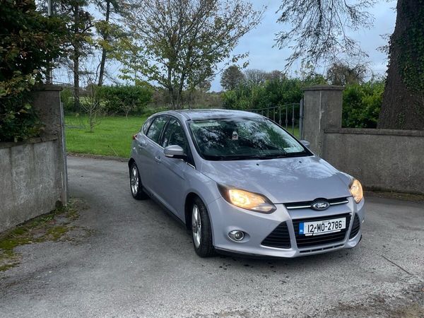 Ford Focus Hatchback, Diesel, 2012, Silver
