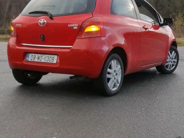 Toyota Yaris Hatchback, Petrol, 2008, Red