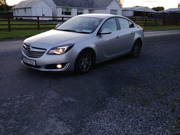 Opel Insignia Saloon, Diesel, 2014, Silver