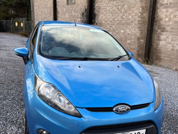 Ford Fiesta Hatchback, Petrol, 2011, Blue
