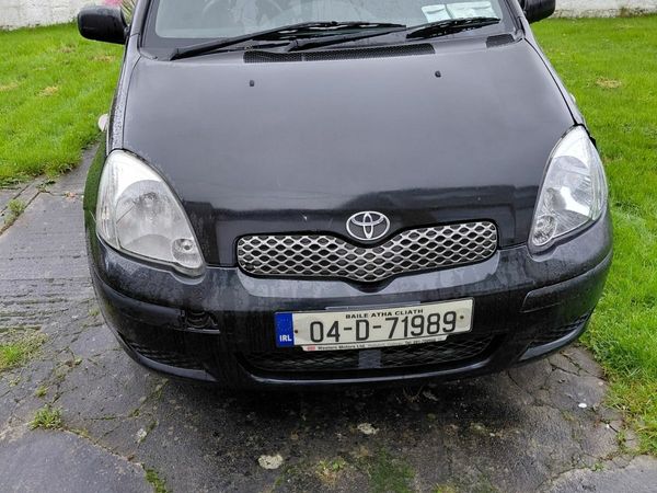 Toyota Yaris Hatchback, Petrol, 2004, Black