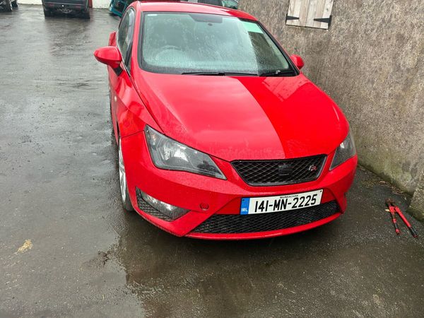 SEAT Ibiza Hatchback, Petrol, 2014, Red