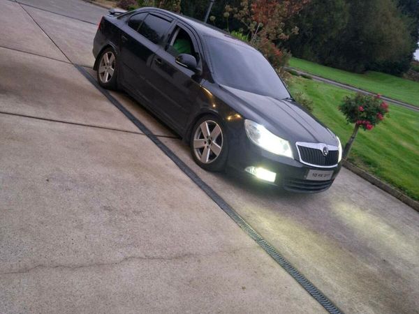 Skoda Octavia Hatchback, Diesel, 2010, Black
