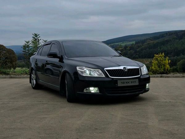 Skoda Octavia Hatchback, Diesel, 2010, Black