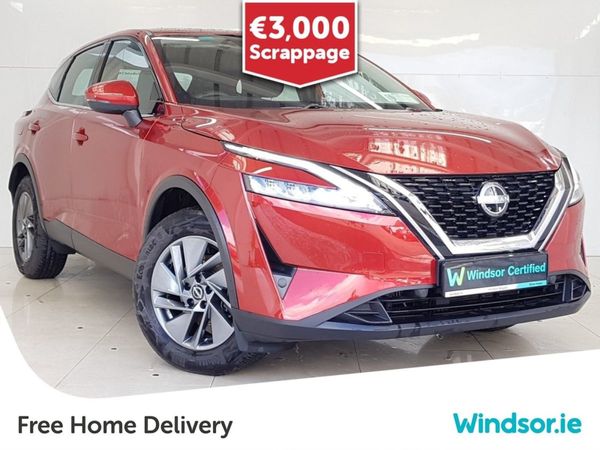 Nissan Qashqai Crossover, Petrol, 2023, Red