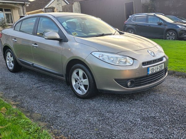 Renault Fluence Saloon, Diesel, 2013, Gold