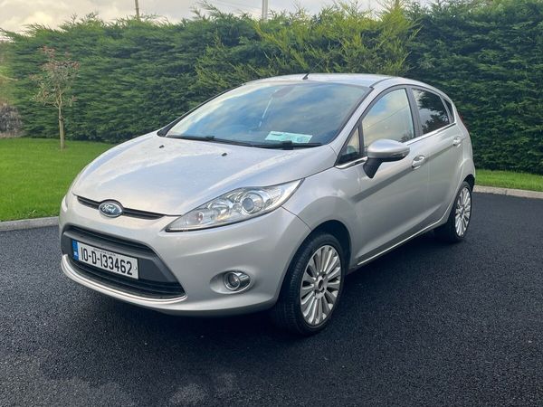 Ford Fiesta Hatchback, Diesel, 2010, Silver
