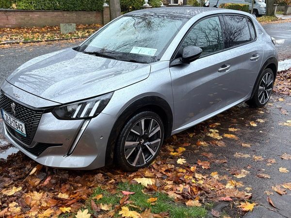Peugeot 208 Hatchback, Petrol, 2021, Grey