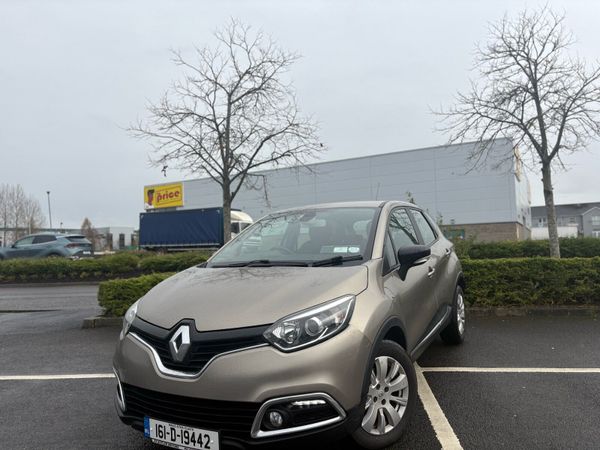 Renault Captur Hatchback, Diesel, 2016, Gold