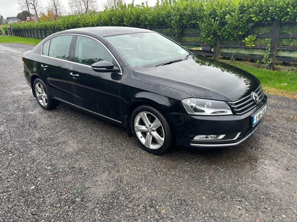 Volkswagen Passat Saloon, Diesel, 2011, Black