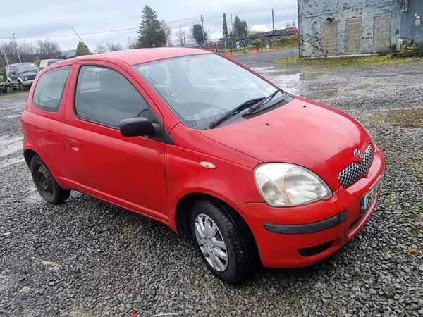 Toyota Yaris Hatchback, Petrol, 2005, Red