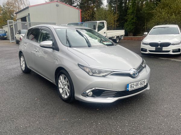 Toyota Auris Hatchback, Petrol Hybrid, 2016, Silver