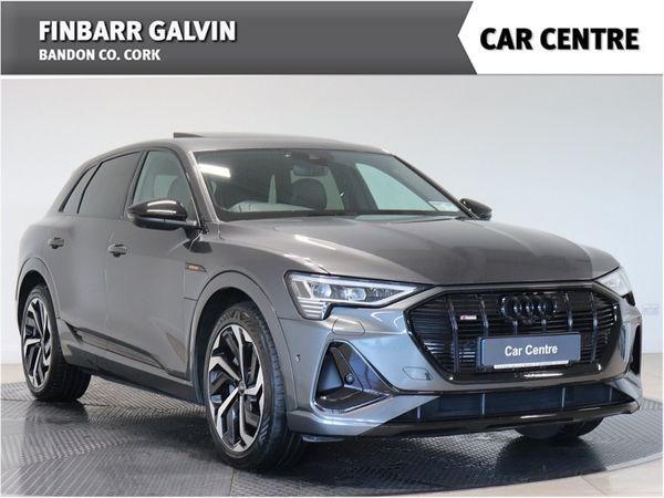 Audi e-tron Estate/Jeep, Electric, 2022, Grey