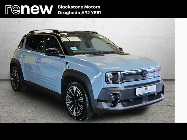 Renault 4 Hatchback, Electric, 2025, Blue