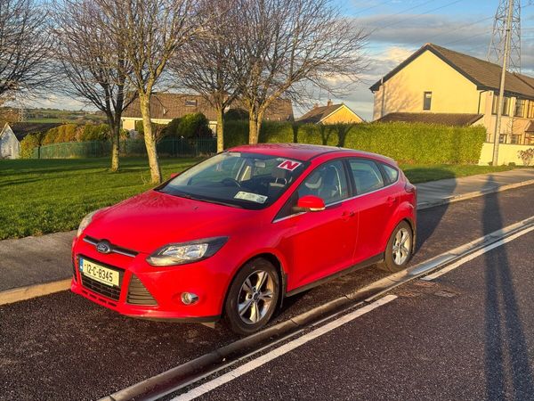 Ford Focus Hatchback, Diesel, 2012, Red