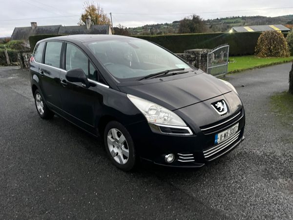 Peugeot 5008 MPV, Diesel, 2011, Black