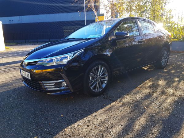 Toyota Corolla Saloon, Diesel, 2017, Black