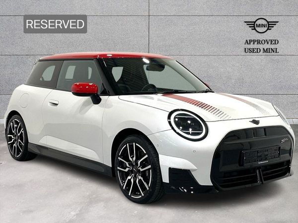 Mini Cooper Hatchback, Electric, 2025, White