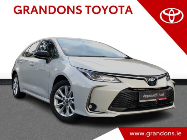 Toyota Corolla Saloon, Petrol Hybrid, 2025, Grey