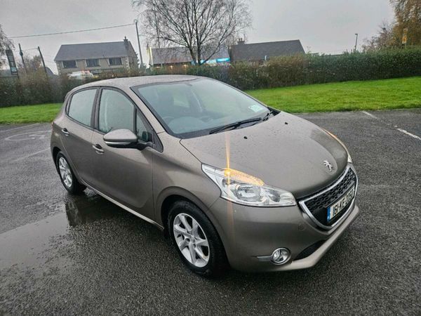 Peugeot 208 Hatchback, Diesel, 2016, Grey
